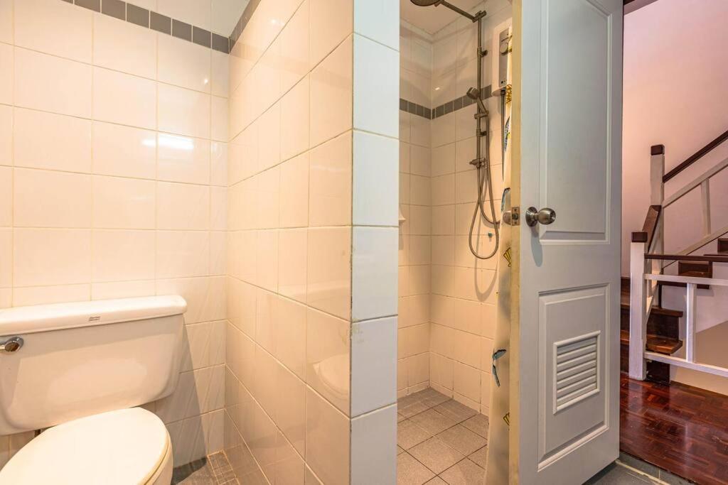 4 Bedroom Townhouse In Great Location! 华欣 外观 照片