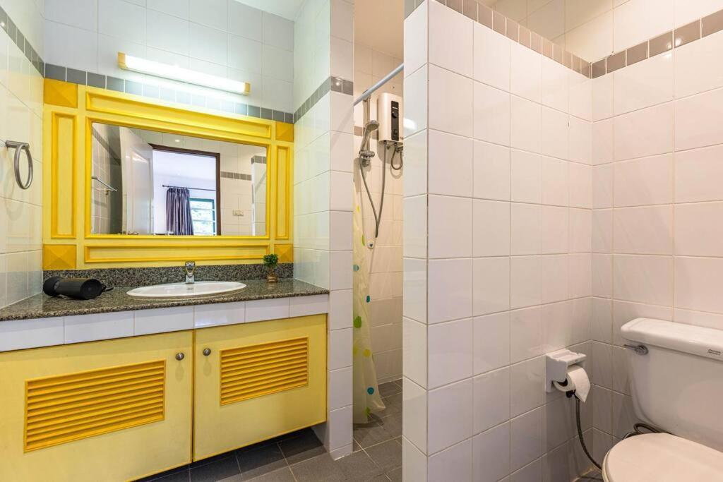 4 Bedroom Townhouse In Great Location! 华欣 外观 照片