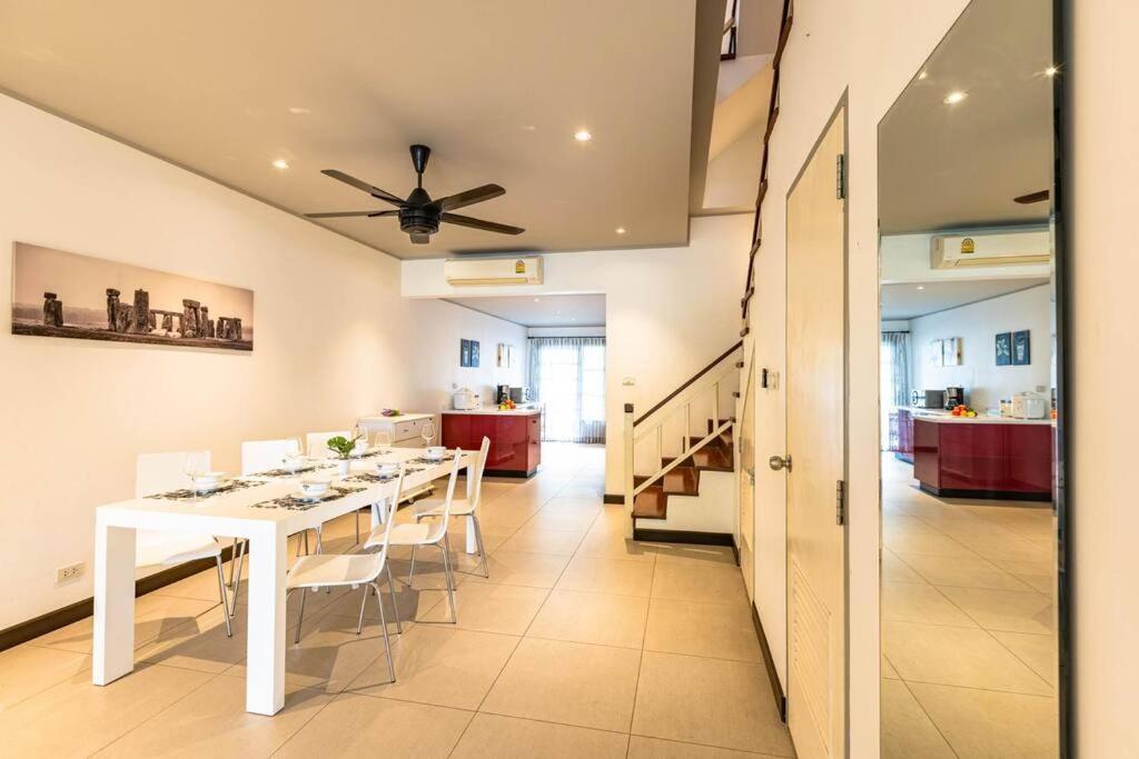 4 Bedroom Townhouse In Great Location! 华欣 外观 照片